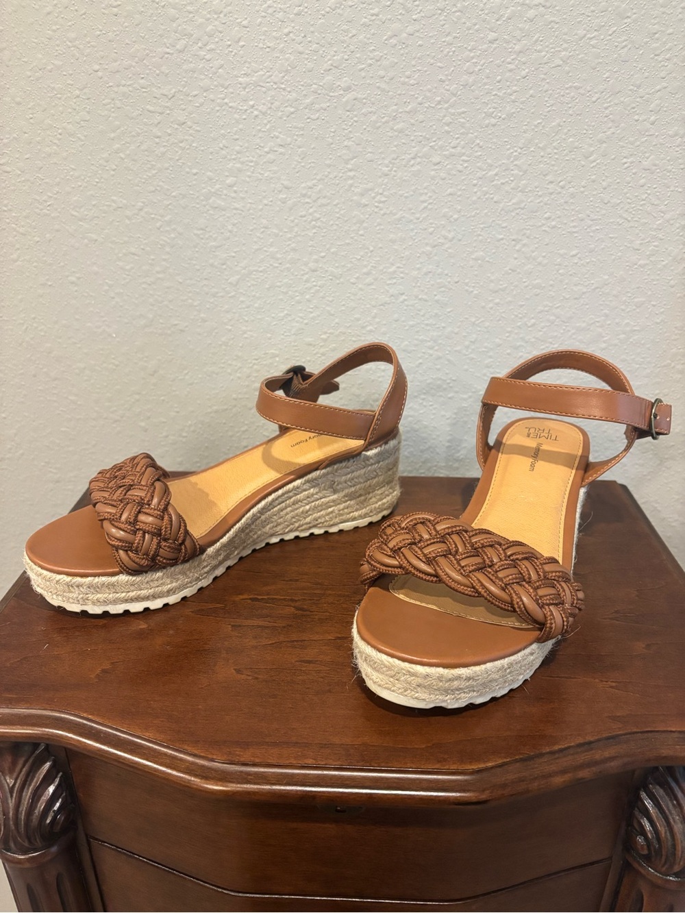 Time and Tru Braided Espadrille Platform Sandals Brown Size 8W Memory Foam